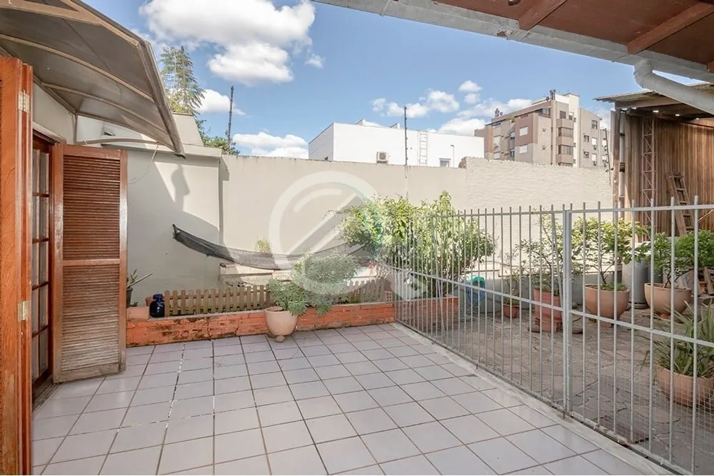 Imagem Descubra a casa dos seus sonhos na charmosa Rua Honório Lemos, situada no coração do bairro Vila ...