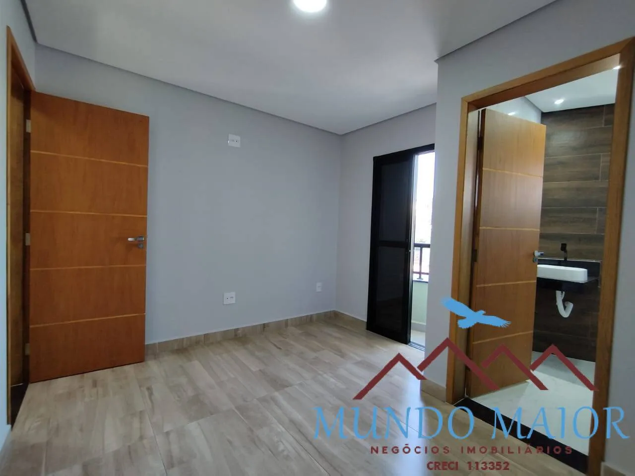 Imagem Sobrado novo- 133m2 - 3 dormitoriois e suite - 4 vagas de garagem !!!!!!!