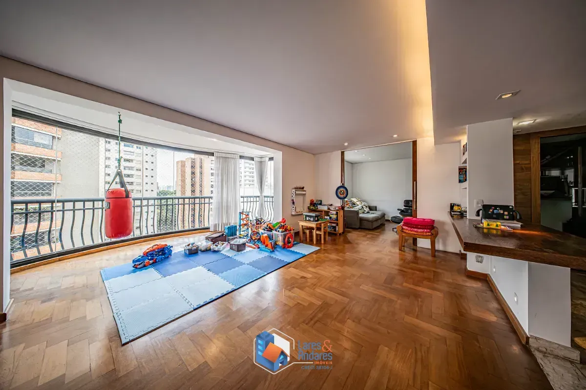 Foto do imóvel Apartamento para venda em Perdizes com 4 quartos, sendo 2 suítes, 167m² em Rua Lincoln Albuquerque