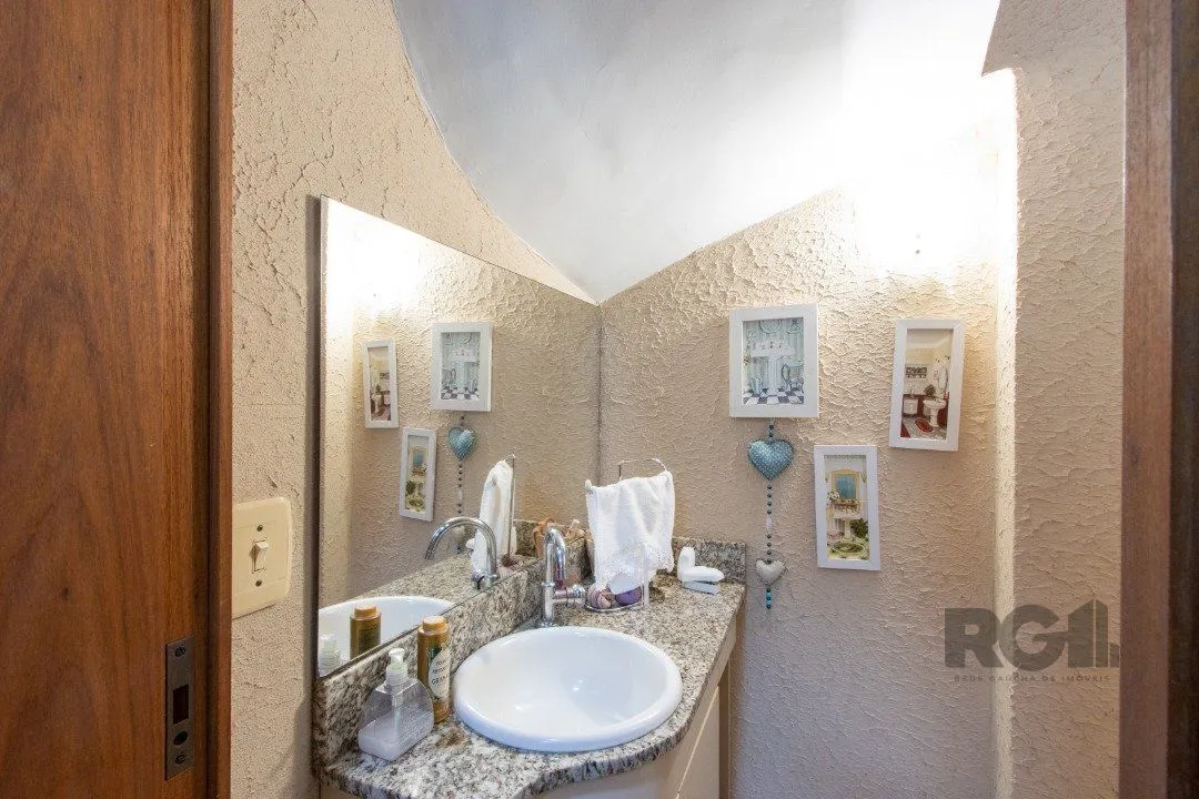 Imagem Casa de Condomínio em Cavalhada