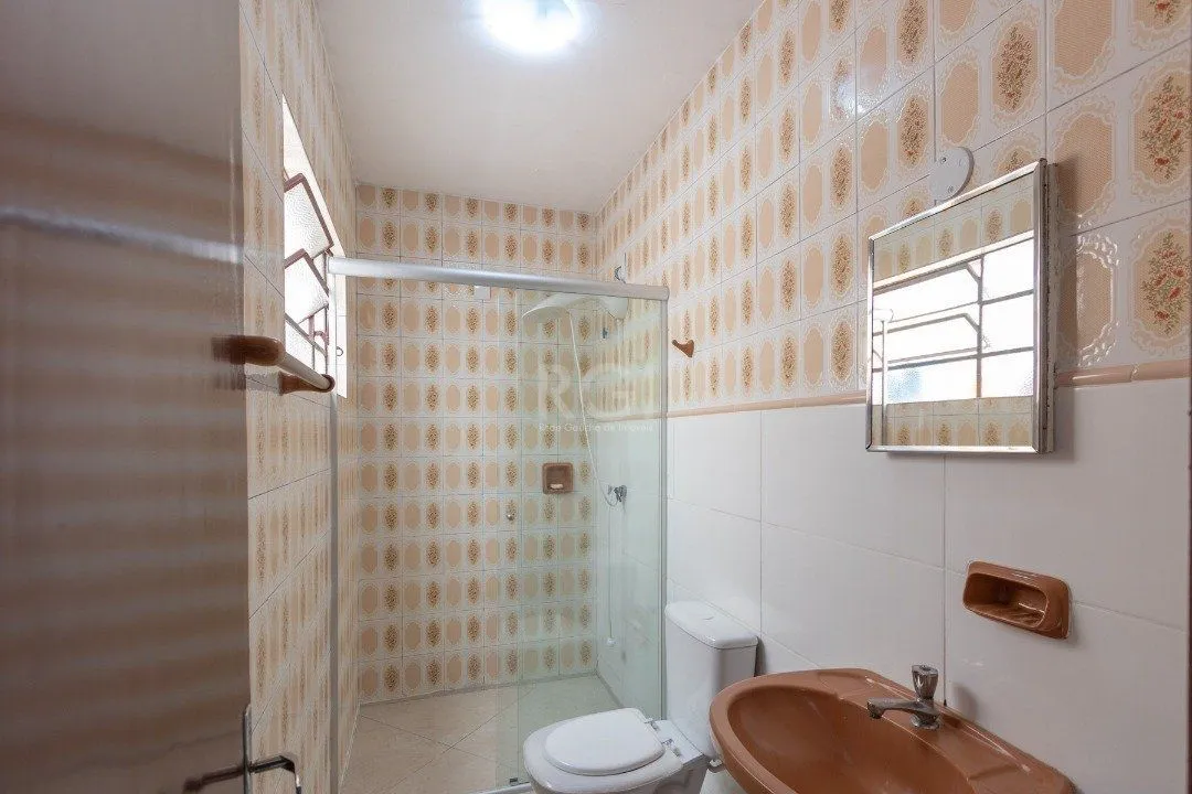 Imagem Casa para Venda - 176m², 4 dormitórios, sendo 1 suíte, 3 vagas - Espirito Santo
