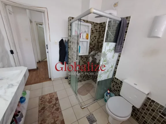 Imagem Apartamento à venda com 94m², 2 quartos, dependência, varanda de frente por R$580.000,00 no Gonzaga em Santos