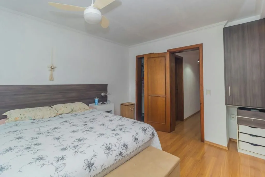 Imagem Encantadora casa com 175m², 03 dormitórios, Rua Paul Harris, Jardim Planato