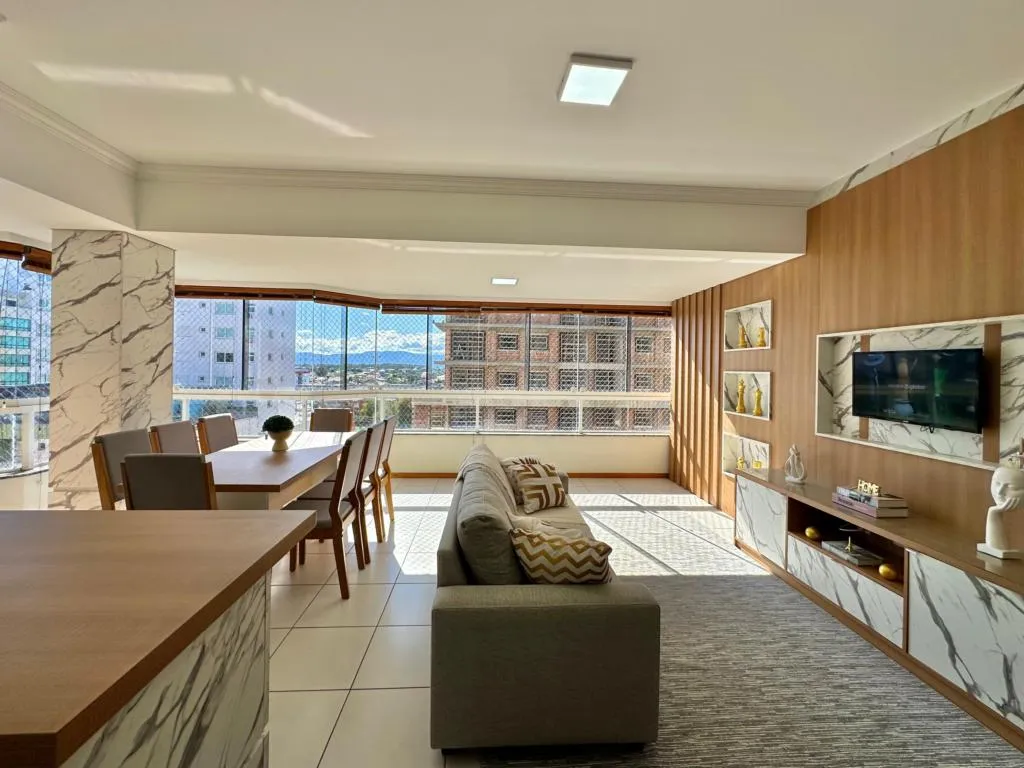 Apartamento 3 Dormitórios - Bairro Zona Nova
