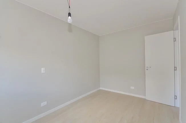 Imagem Casa à Venda em Condomínio – 3 Quartos, 1 Suíte, 131m², Campo Comprido, Curitiba