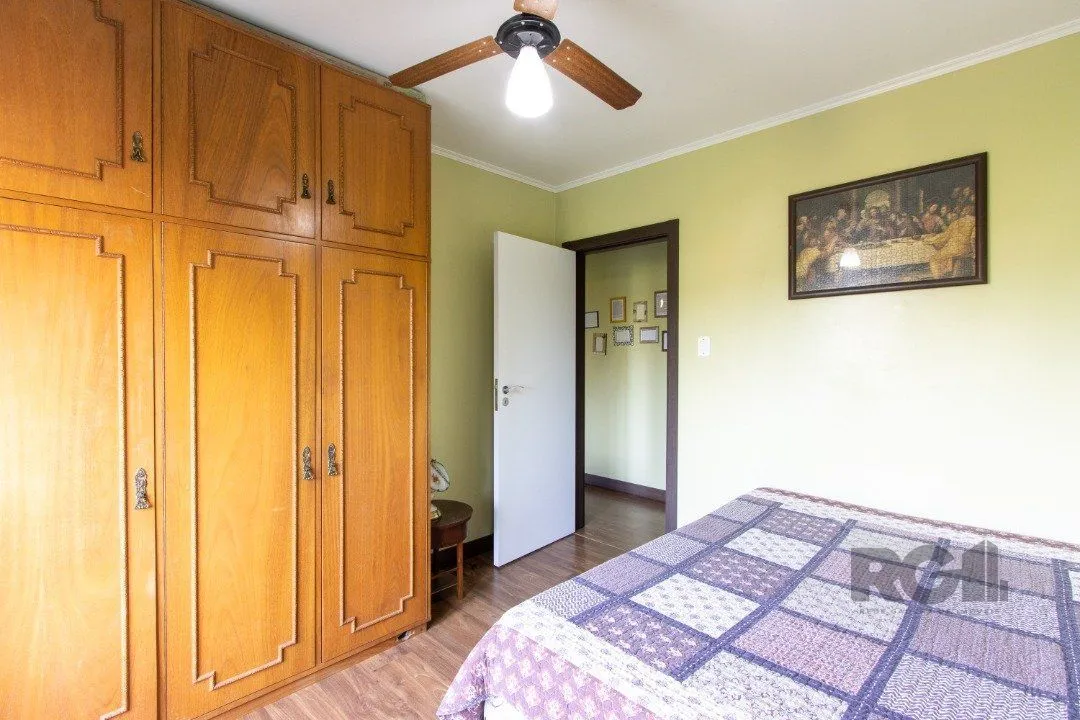 Imagem Apartamento reformado de 124m² privativos- 3 dormitórios sendo 1 suíte no bairro Medianeira