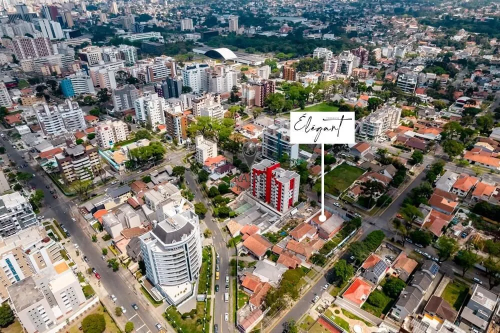 Imagem Além das diversas áreas verdes e ruas arborizadas, o Ahú possui também uma ampla infraestrutura ...