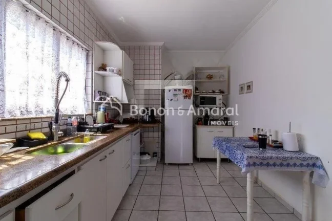 Imagem Descubra esta magnífica casa de 257 metros quadrados, perfeita para quem busca conforto e sofistica...