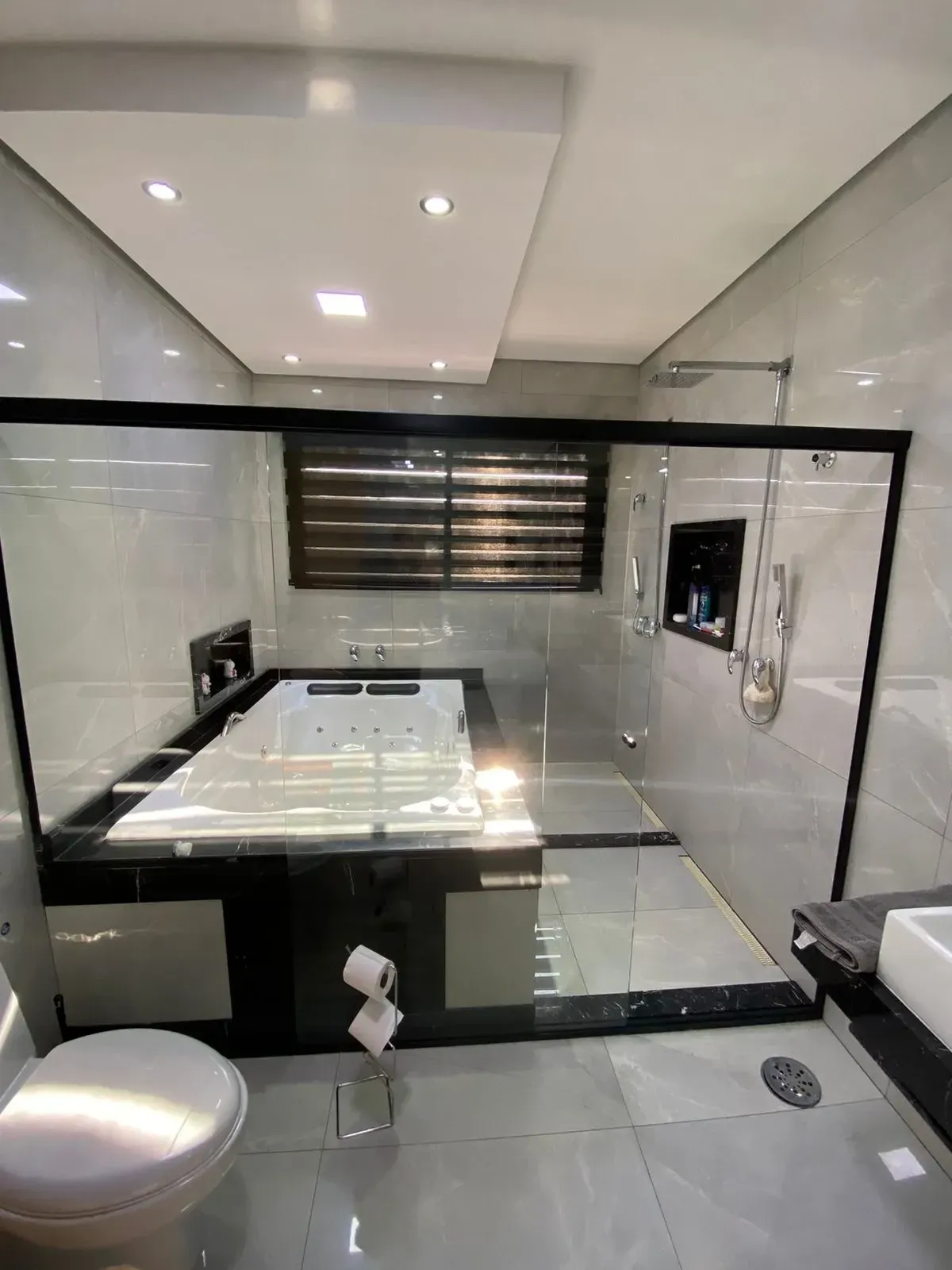 Imagem Casa com 5 Quartos à Venda, 450 m² em Alphaville Residencial Um - Barueri