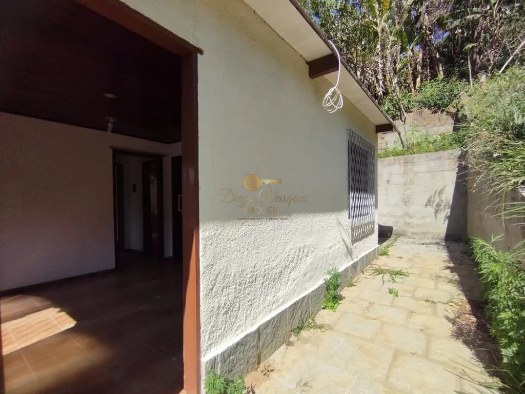 Imagem Casa para Venda em Teresópolis / RJ no bairro Granja Florestal