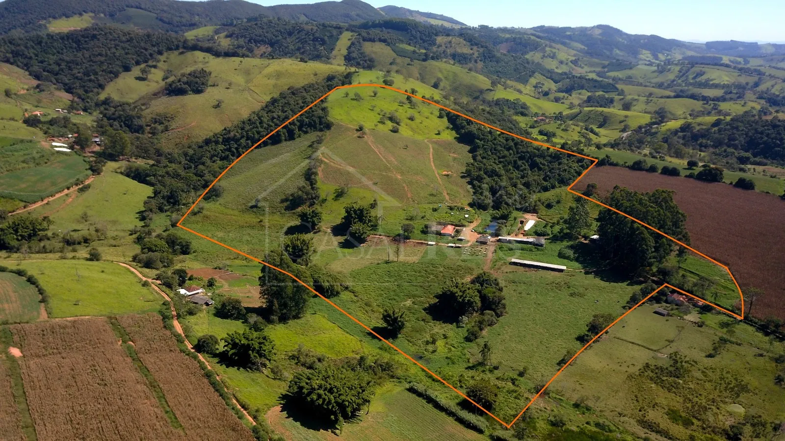 Imagem Sítio 24,2 ha à venda em Área Rural, Caldas