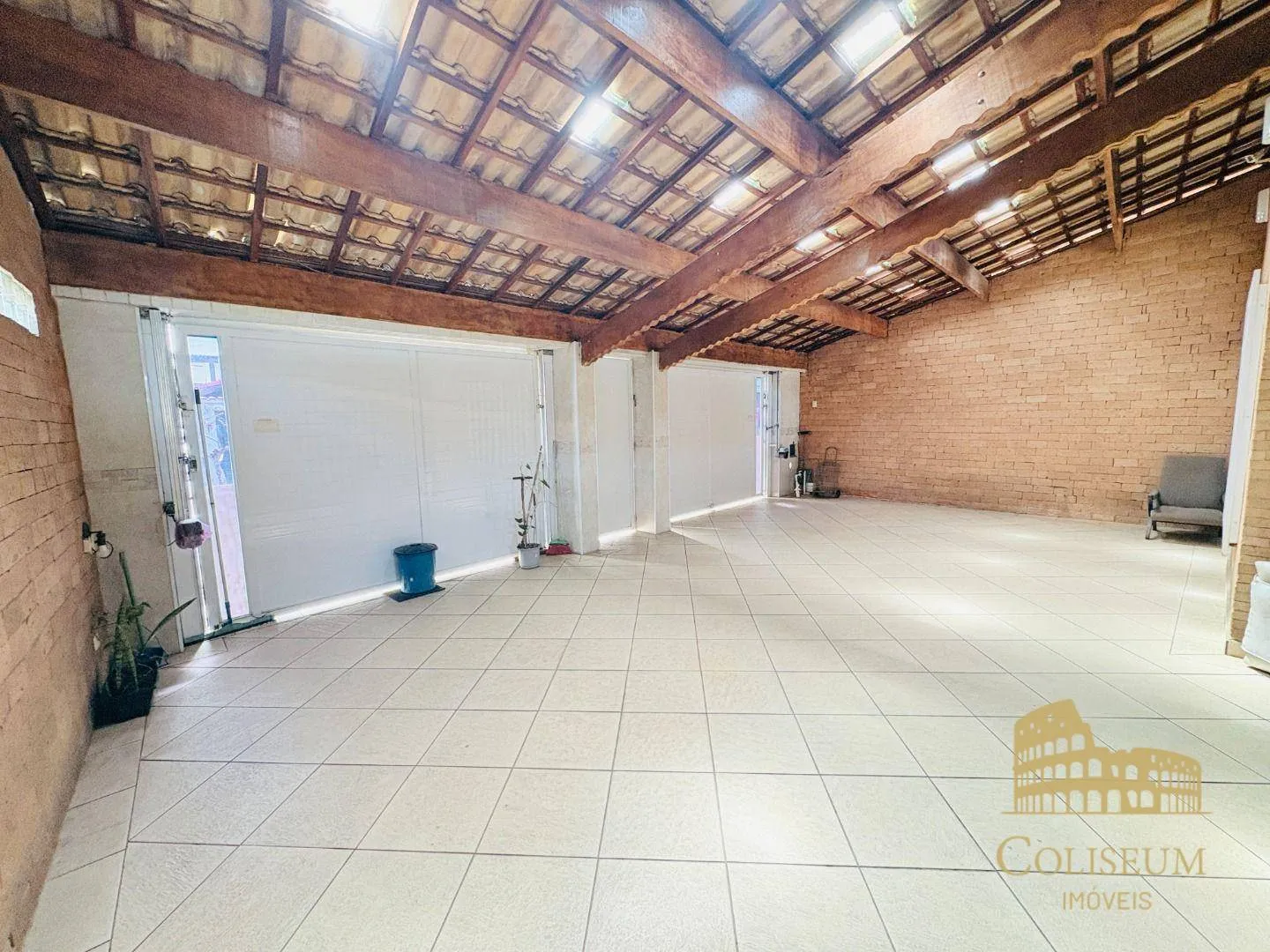 Imagem Casa com 4 dormitórios à venda, 210 m² por R$ 1.550.000,00 - Tupi - Praia Grande/SP