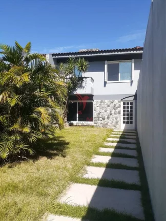 Imagem CASA ALTO PADRÃO no Recanto de Portugal, Impecavel, amplo pátio com acesso para carro