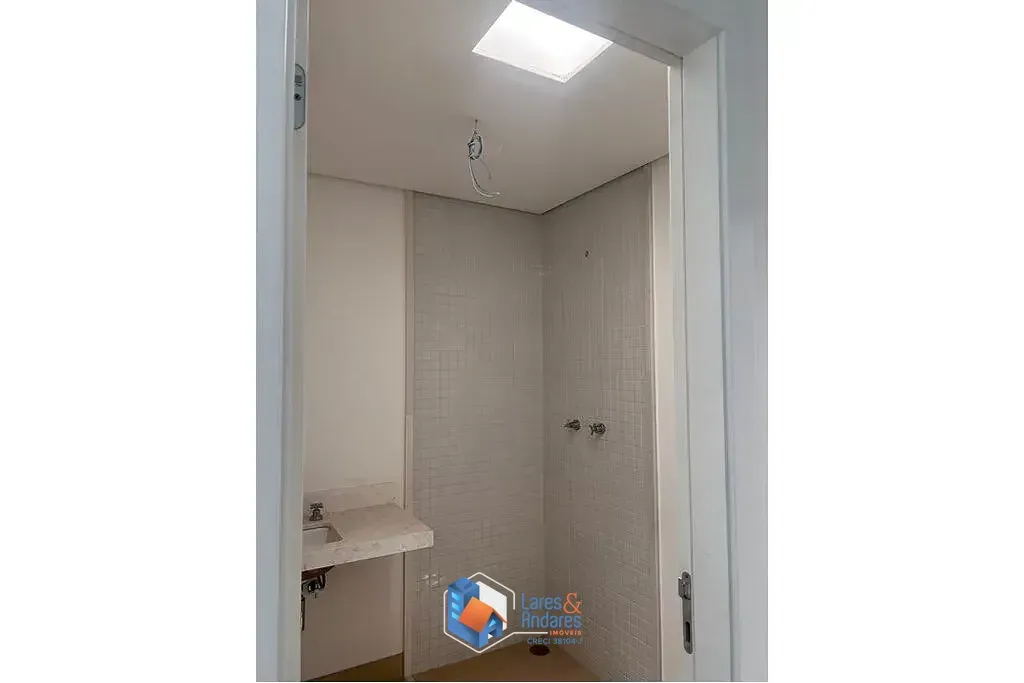 Imagem Casa em Condomínio à venda 4 Quartos 4 Suites 3 Vagas 320M² Real Parque São Paulo - SP