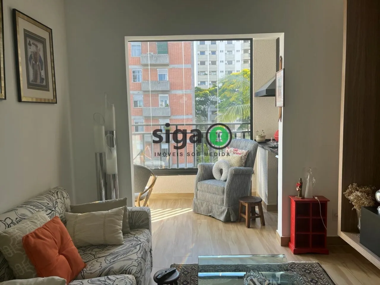 Imagem Apartamento a venda no Campo Belo com 3 quartos, 2 banheiros e 3 vagas.