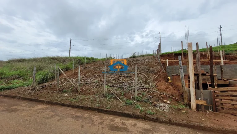 Imagem Lote a venda no bairro Bom Pastor - Santana do Paraíso