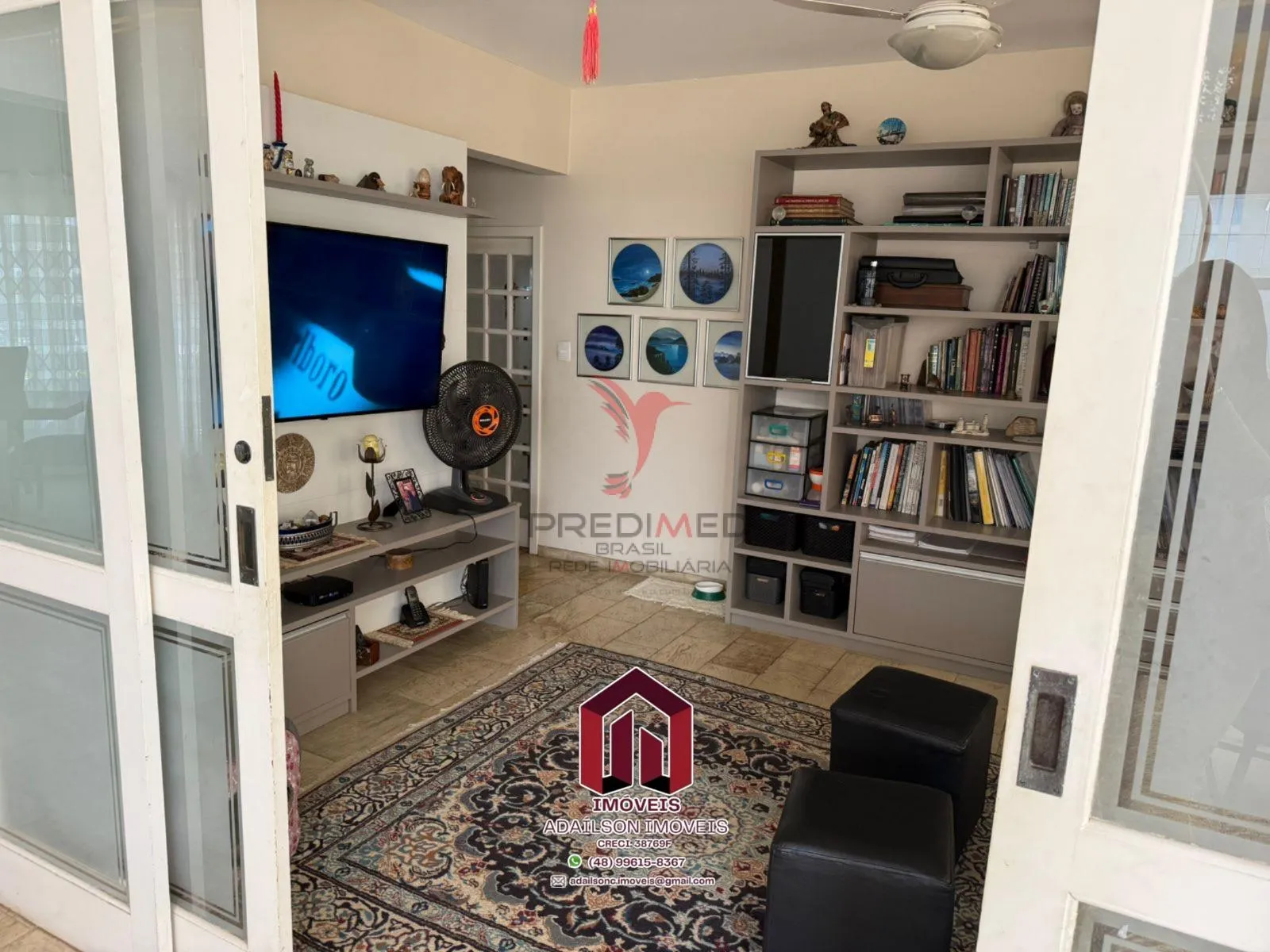 Imagem Linda Casa em Florianópolis, SC Brasil -Bairro Trindade com 4 dormitórios, sendo 2 suítes