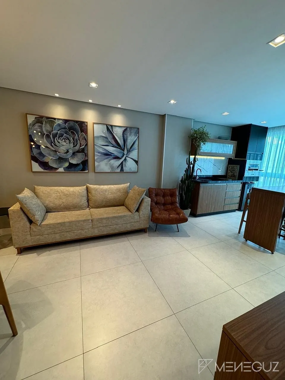 Imagem PRÉDIO AREZZO RESIDENCE APARTAMENTO NA PRAIA DO MORRO - GUARAPARI - ES 30 METROS DO MAR (PORTEIRA FECHADA)