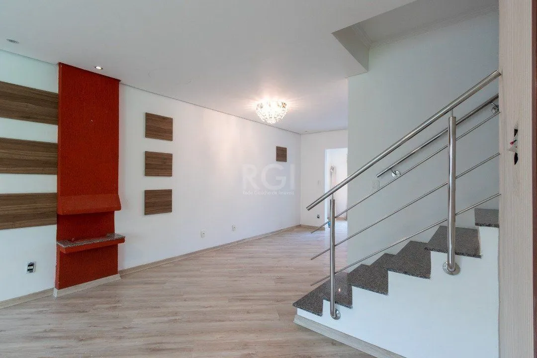 Imagem Casa para Venda - 178.4m², 3 dormitórios, sendo 1 suites, 2 vagas - Hípica