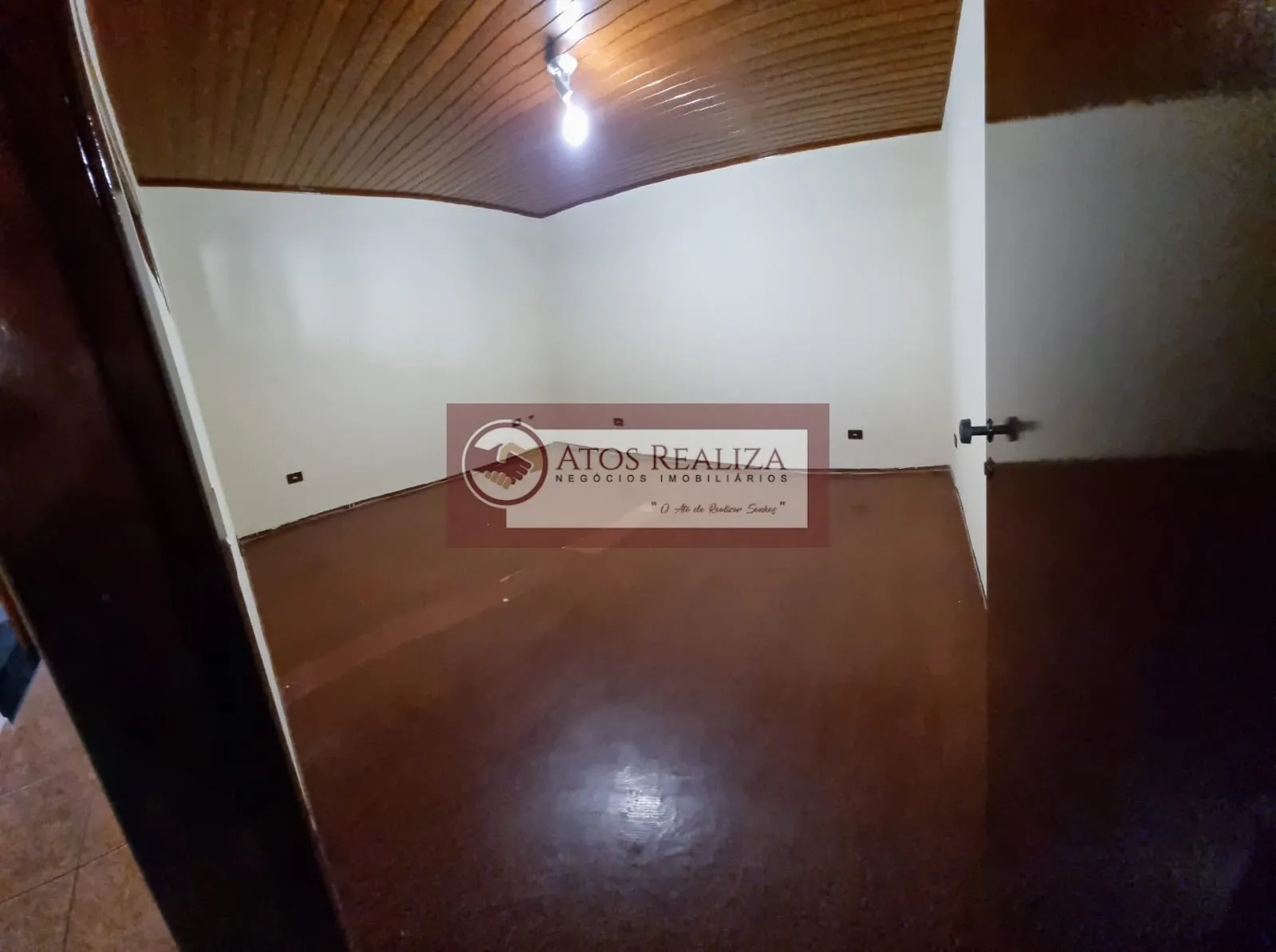Imagem Sobrado à venda em Jardim Santa Cruz - São Paulo com 220M², 4 dormitórios e 3 banheiros por R$ 690.000,00