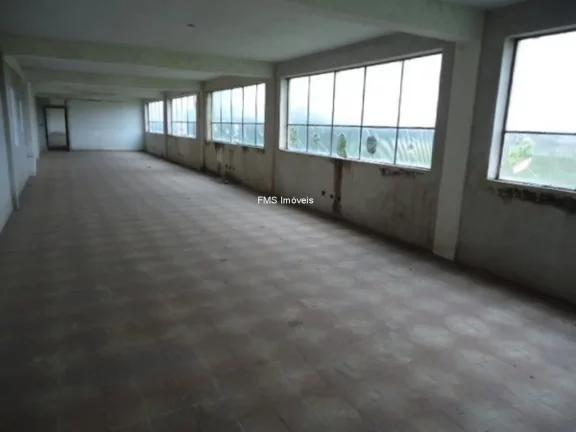 Imagem Galpão com 7800m2 em Itaquaquecetuba - SP
