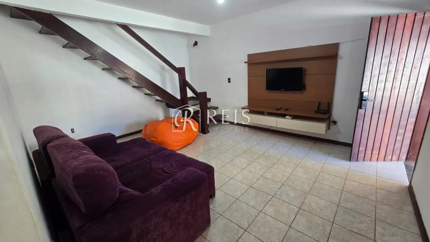 Imagem Casa para Venda em Rio das Ostras, Jardim Mariléa, 2 dormitórios, 2 banheiros, 10 vagas