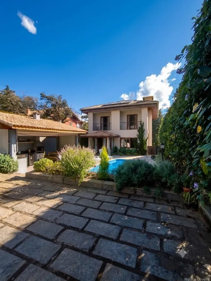 Imagem Casa em Condomínio para Venda em Petrópolis / RJ no bairro Cuiabá