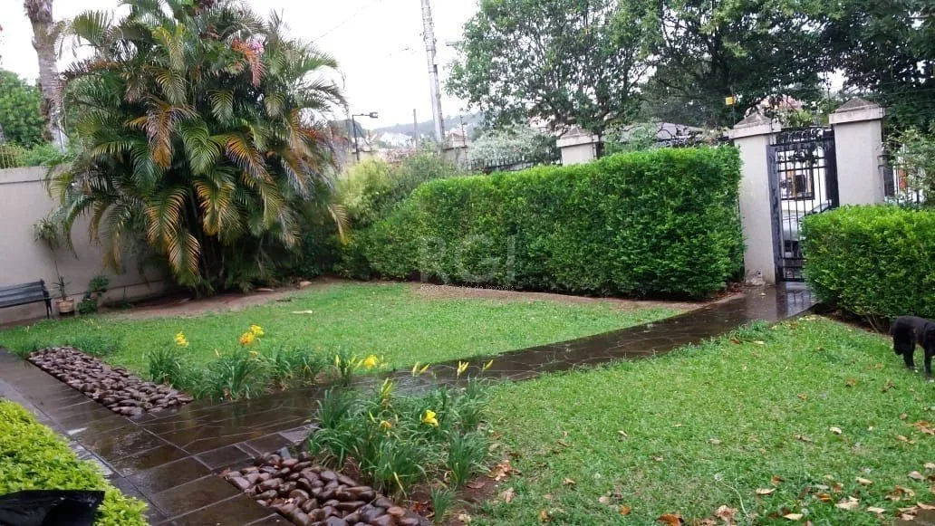 Imagem Casa para Venda - 432m², 3 dormitórios, 1 vaga - Tristeza
