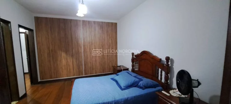 Imagem Casa á venda.