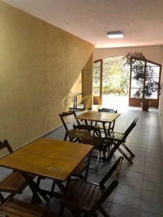 Imagem Casa em Terra Preta