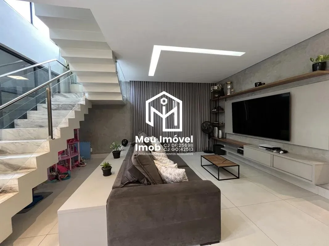 Imagem Casa 4 Quartos 3 Suítes 2 Vagas 268m²