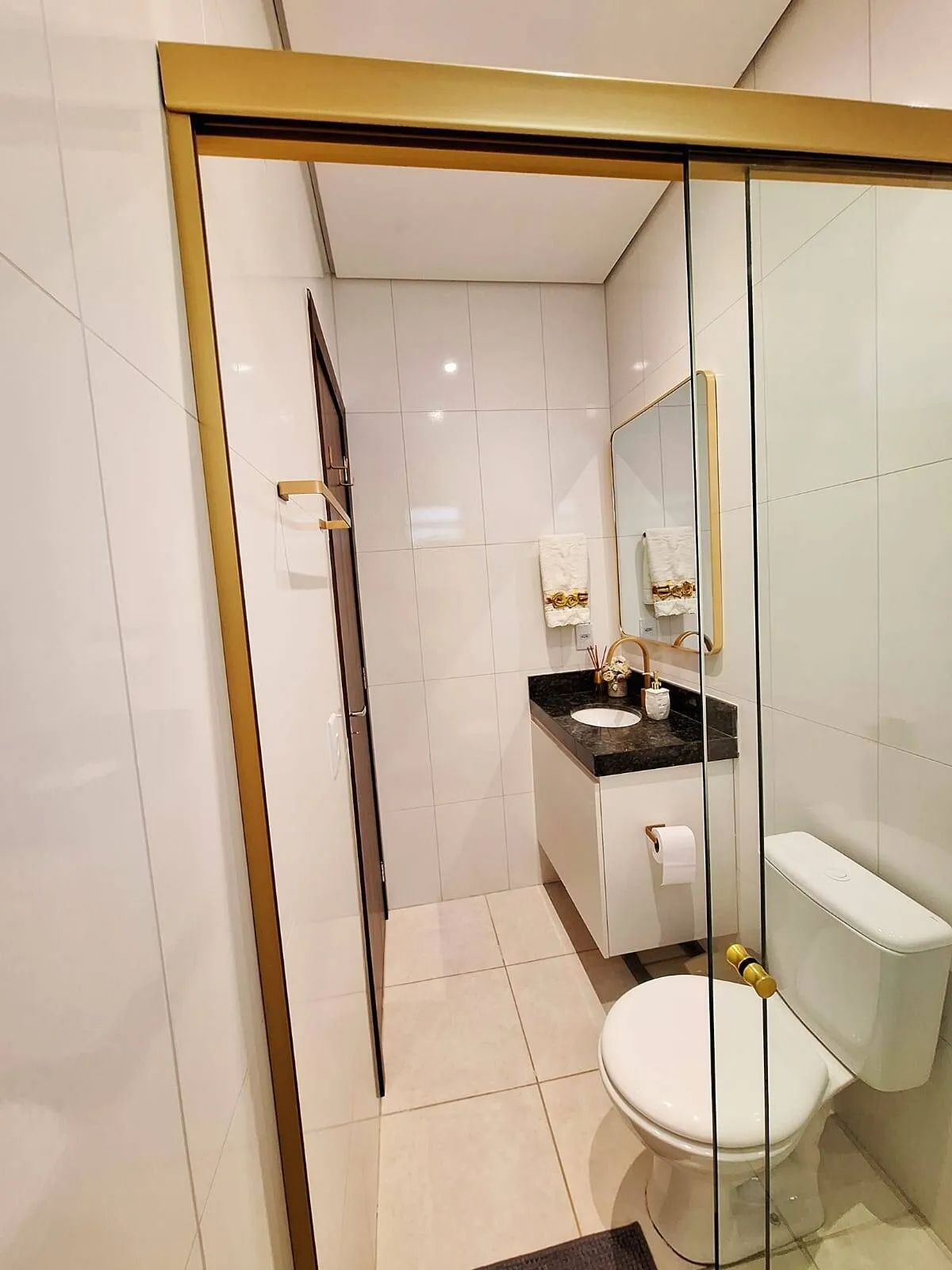 Imagem Casa 3 Quartos sendo 1 Suite Condomínio São José Bairro Distrito Industrial