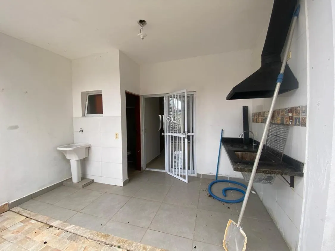 Imagem SOBRADO LADO PRAIA 2 SUITES E COM PISCINA PARA LOCAÇÃO DEFINITIVA NO LOTY EM ITANHAÉM