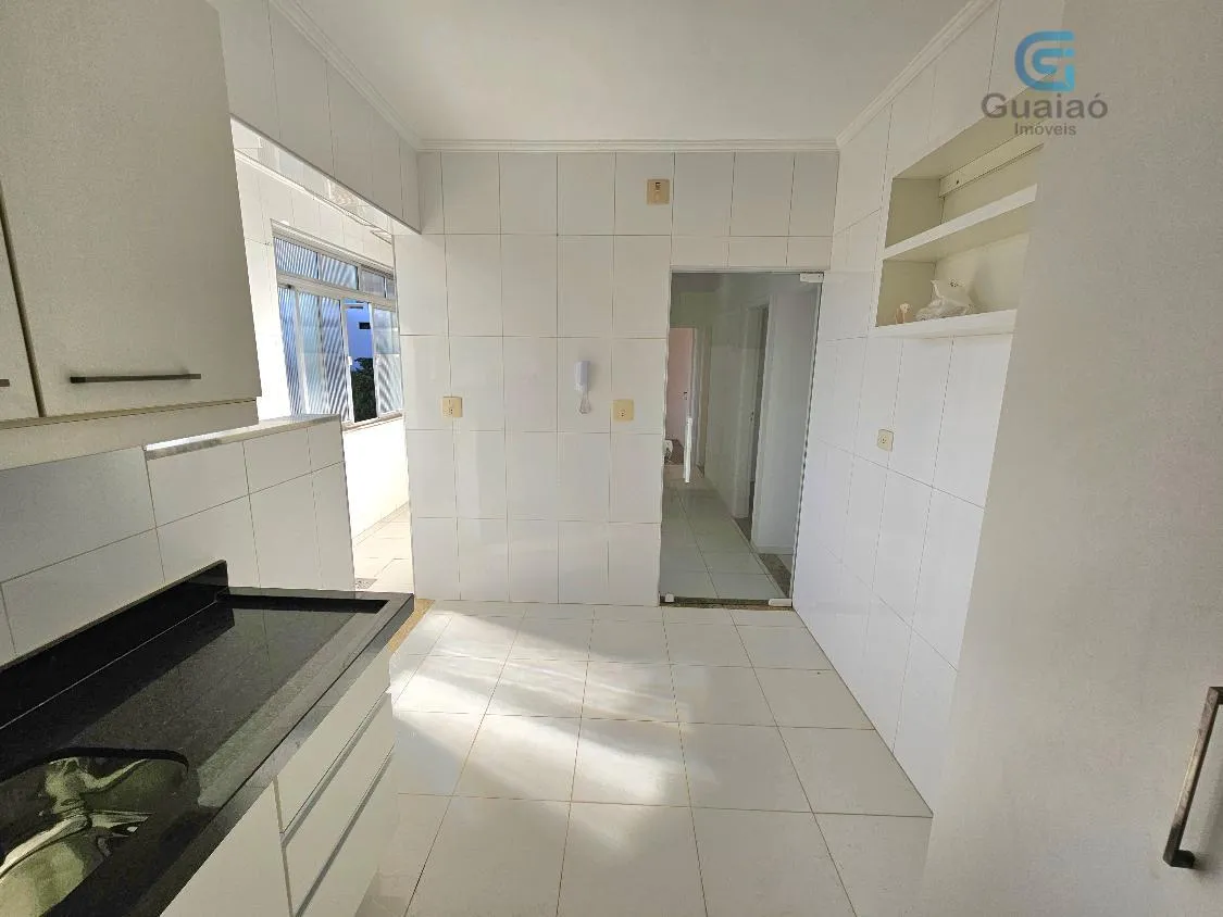 Imagem Vendo Amplo Apartamento Reformado, 03 dormitórios, Boqueirão, Santos