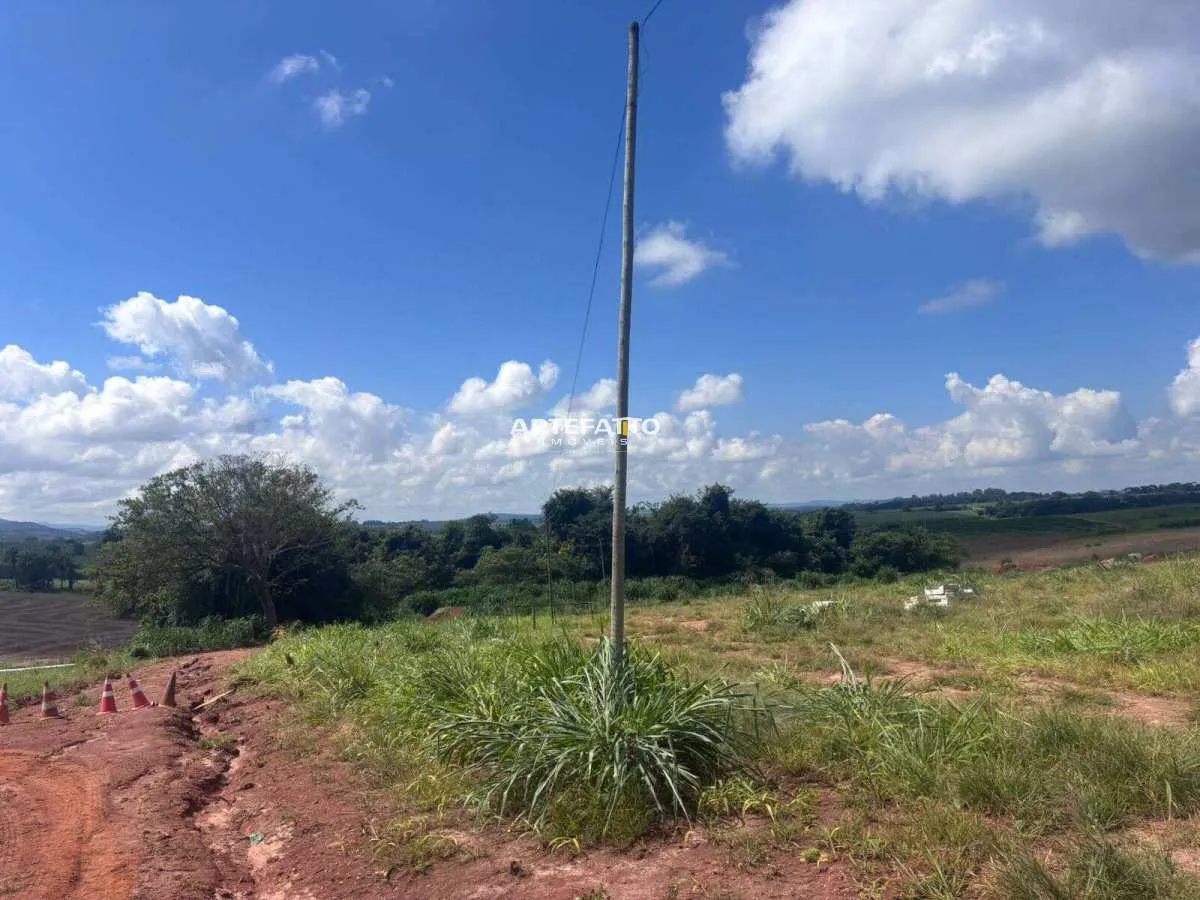Imagem Terreno à venda em Delfinópolis, 200m2