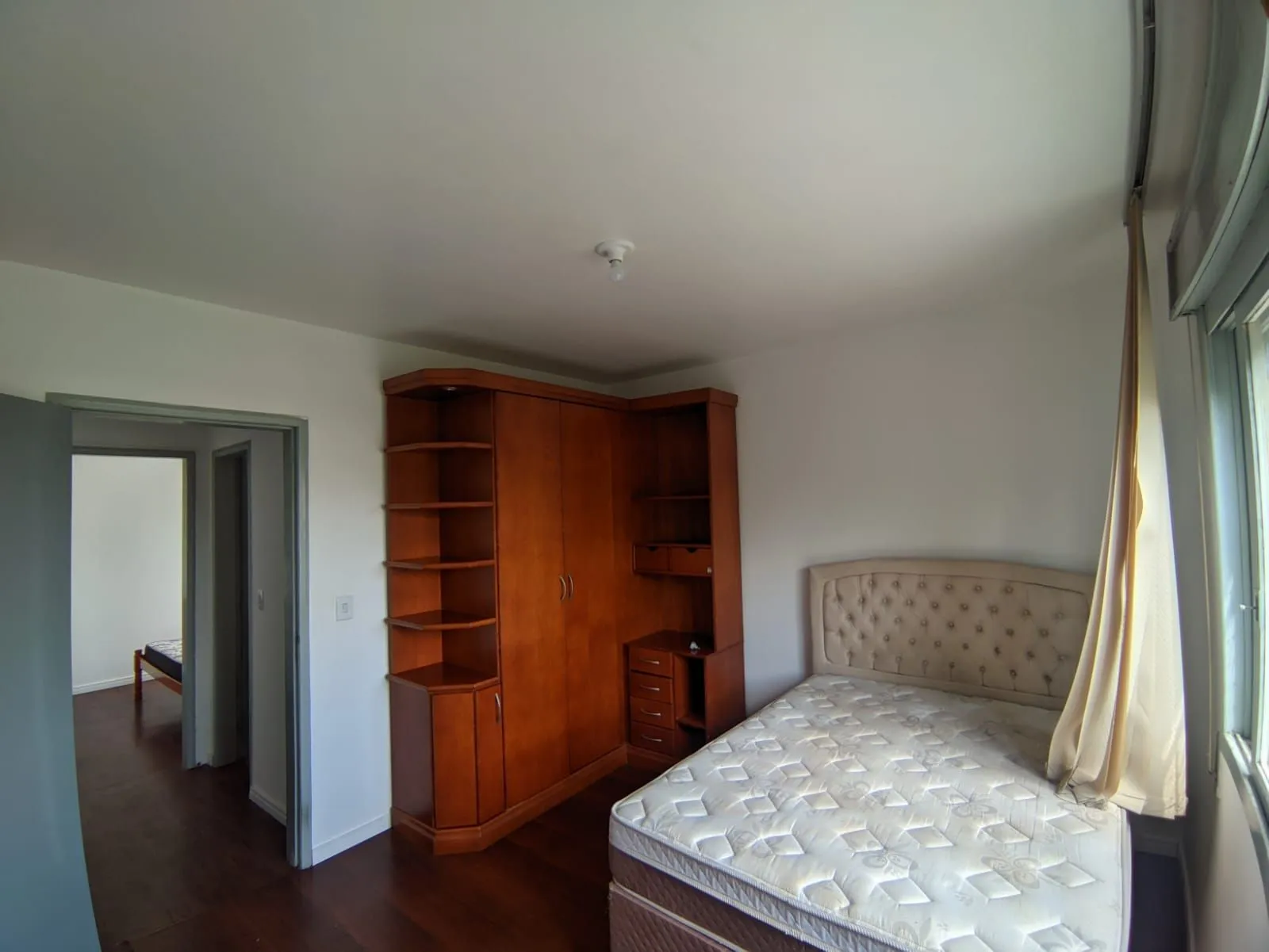 Imagem Apartamento 2 dorm com sacada, Mobiliado 1 vaga coberta Porto Alegre