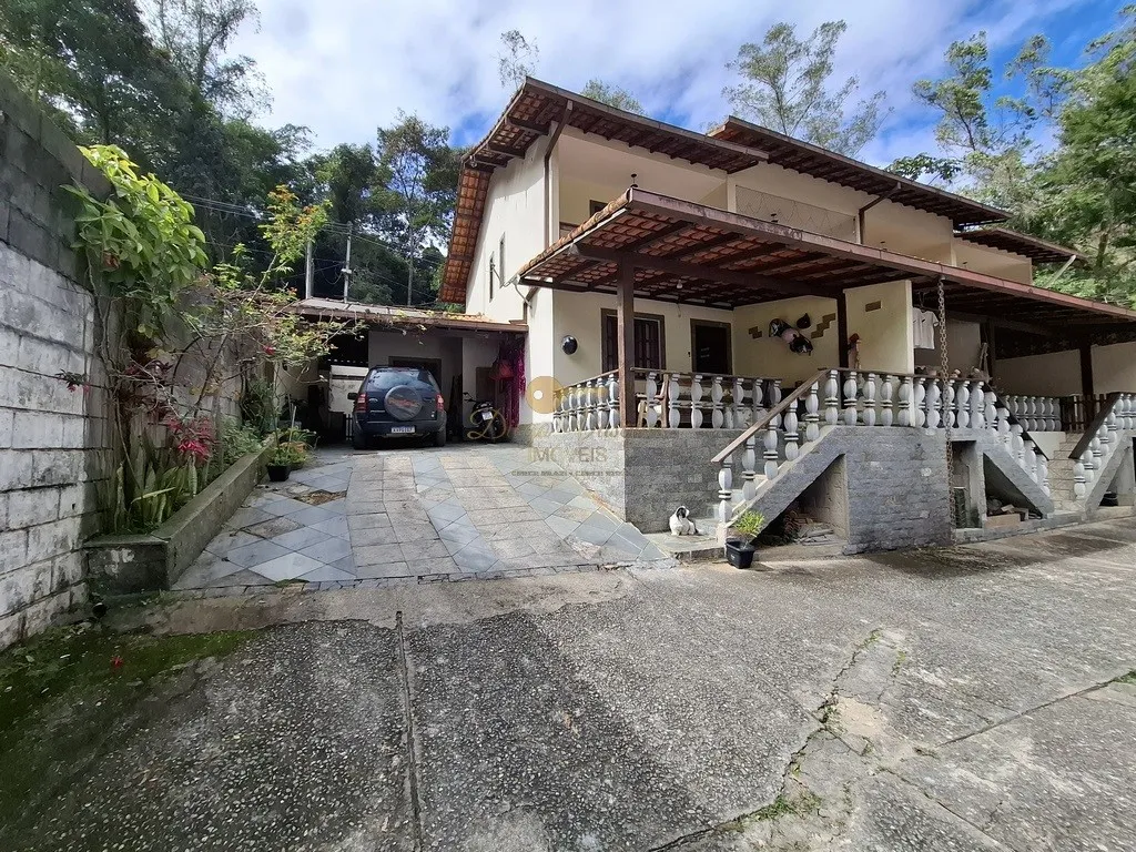 Imagem Casa em Condomínio para Venda em Teresópolis / RJ no bairro Prata