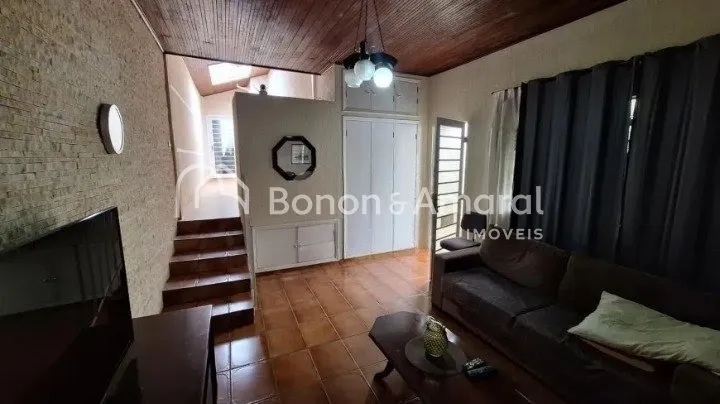 Imagem Casa à venda no Parque Taquaral com 4 quartos e 2 banheiros