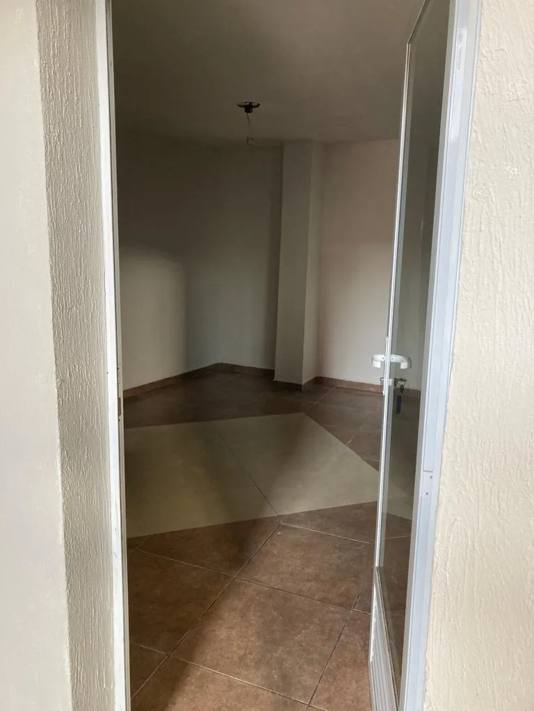 Imagem Ótimo Galpão que permite diversas atividades com 330M² no Jardim Bertanha