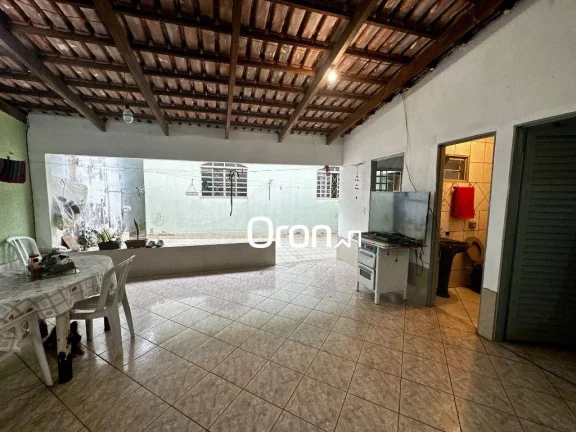 Imagem Casa à venda, 170 m² por R$ 790.000,00 - Parque das Flores - Goiânia/GO