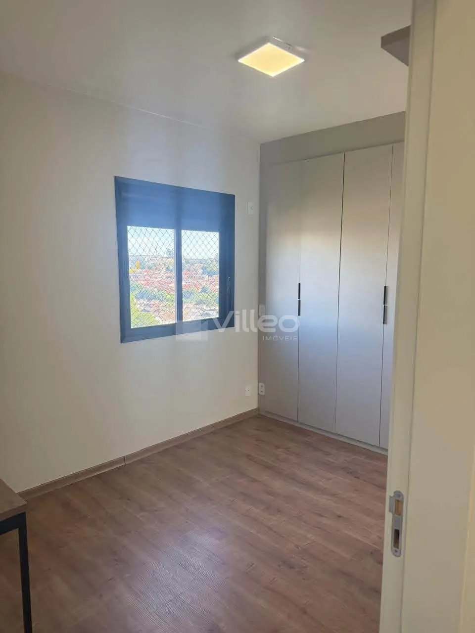Imagem Este apartamento está localizado no 9º andar, proporcionando vista livre e ótima iluminação nat...