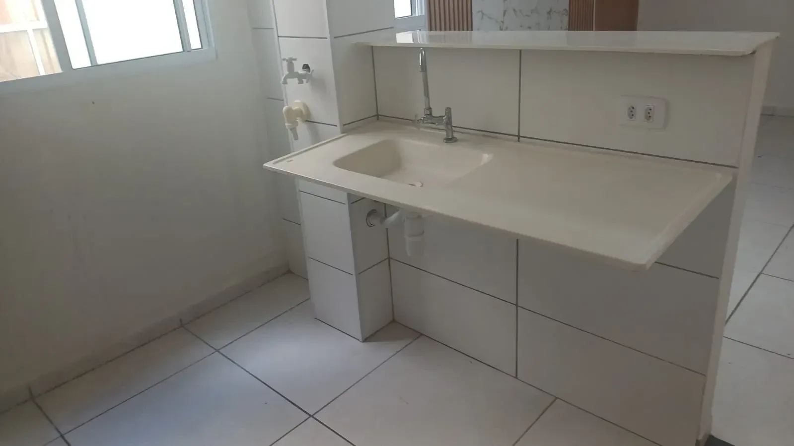 Imagem Apartamento com 2 Quartos para Alugar, 48 m² em Vila de Abrantes (Abrantes) - Camaçari