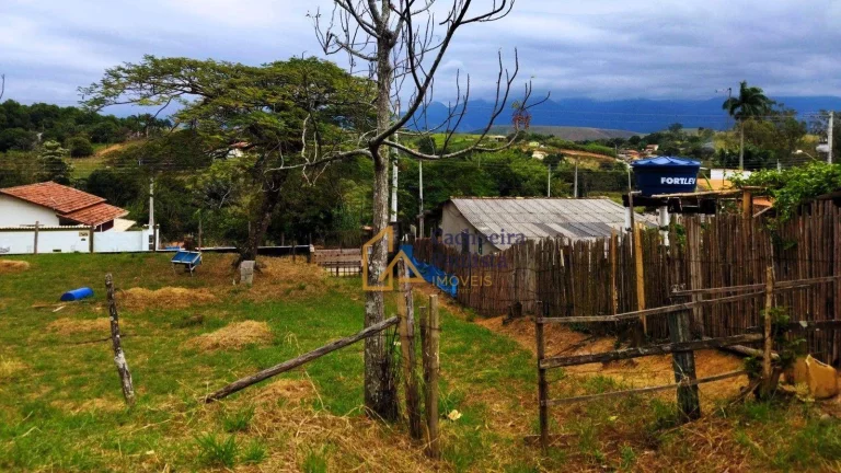 Imagem Terreno à venda, 1348 m²- Embaú - Cachoeira Paulista/SP