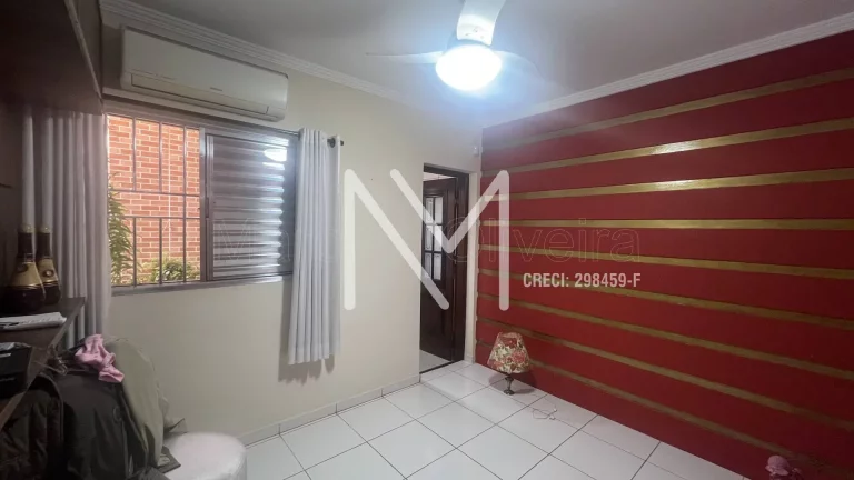 Imagem Casa à Venda 4 Quartos 1 Suíte 225m² - Bairro Monte Castelo
