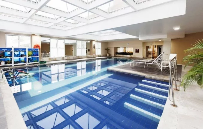 Imagem Flat disponível para venda no Comfort Suites Alphaville, com 28m², 1 dormitório e 1 vaga