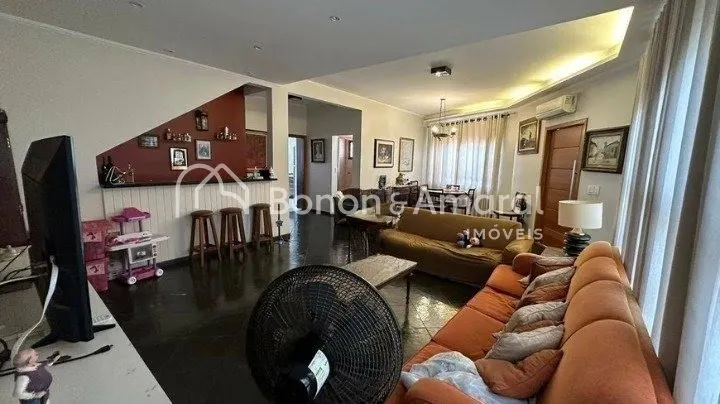 Imagem Casa estilo sobrado, com 3 quartos, 1 suíte, na Cidade Universitária em Campinas - SP