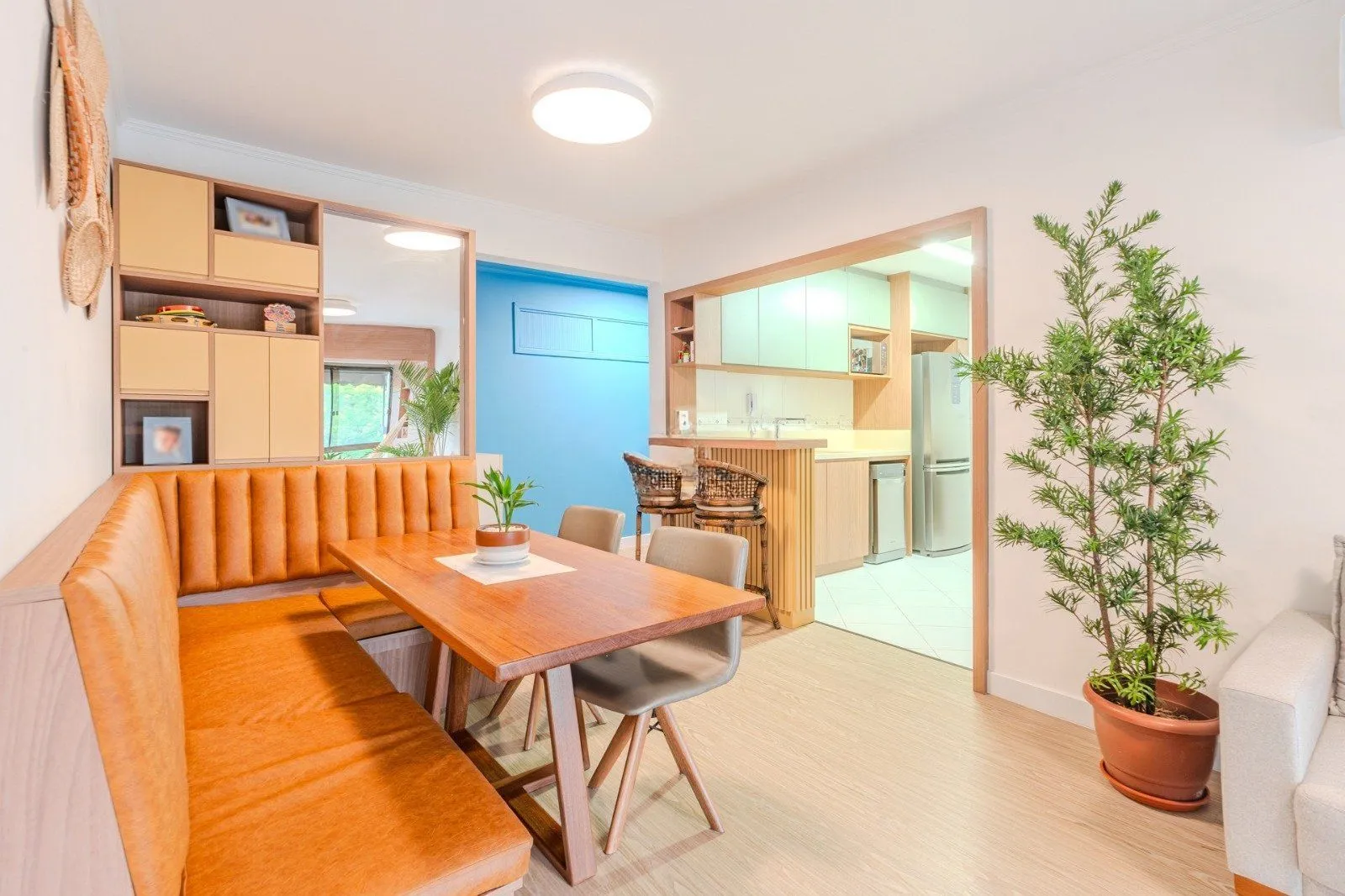 Imagem Apartamento de 3 dormitórios á venda no Bairro Cristal, Porto Alegre