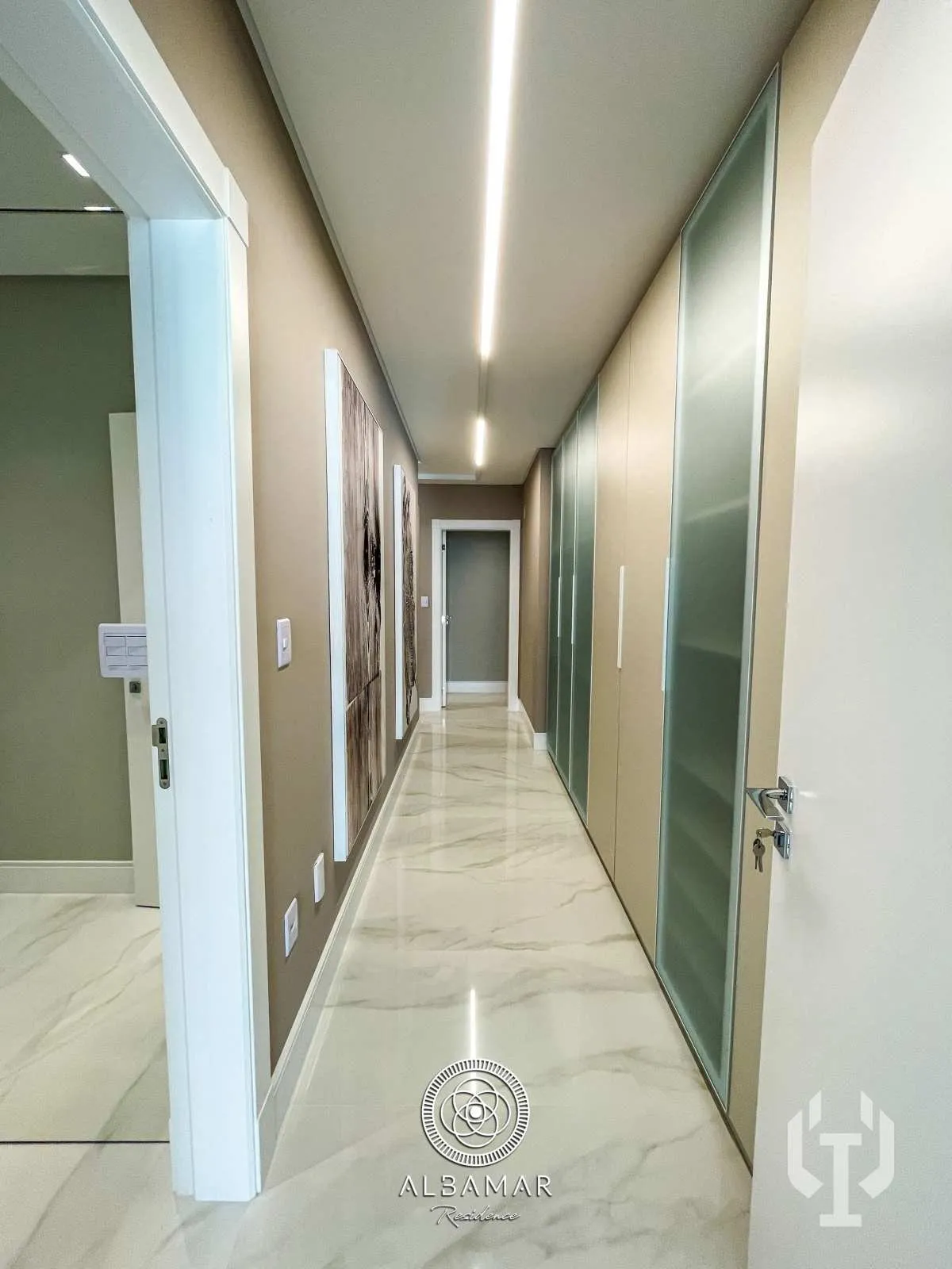 Imagem Apartamento à venda, no Albamar, em Itapema, Meia Praia, com 4 quartos, 255m2