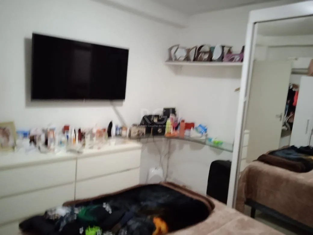 Imagem Casa para Venda - 140m², 5 dormitórios, 2 vagas - Cavalhada, Porto Alegre