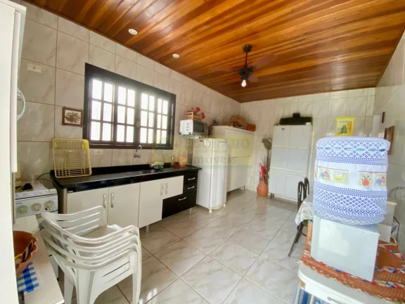 Imagem Excelente Casa de 2 Dorm a Venda no Sumaré - Caraguatatuba